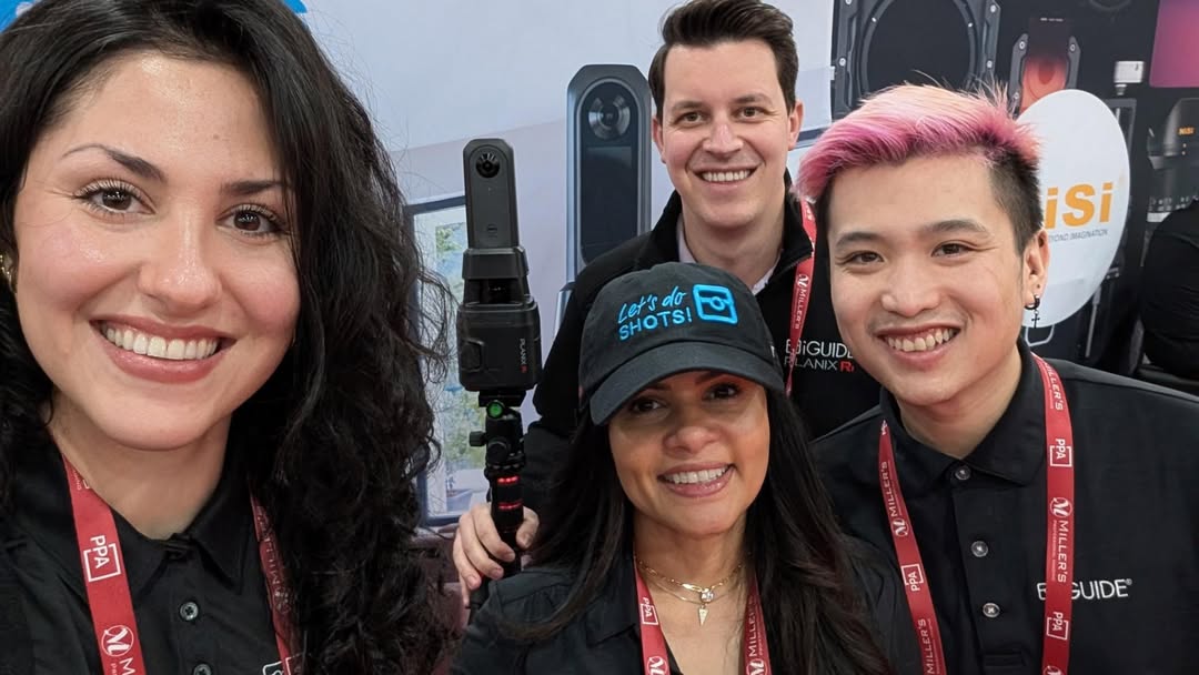 photo - iGUIDE Team at  Imaging USA 2025 show